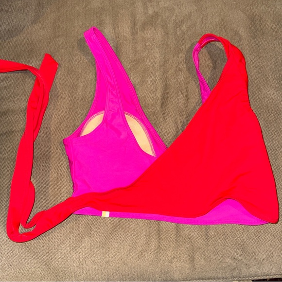 summersalt Perfect Wrap Two-Tone Hot Pink & Red Bikini Top Size 12 - Picture 2 of 3